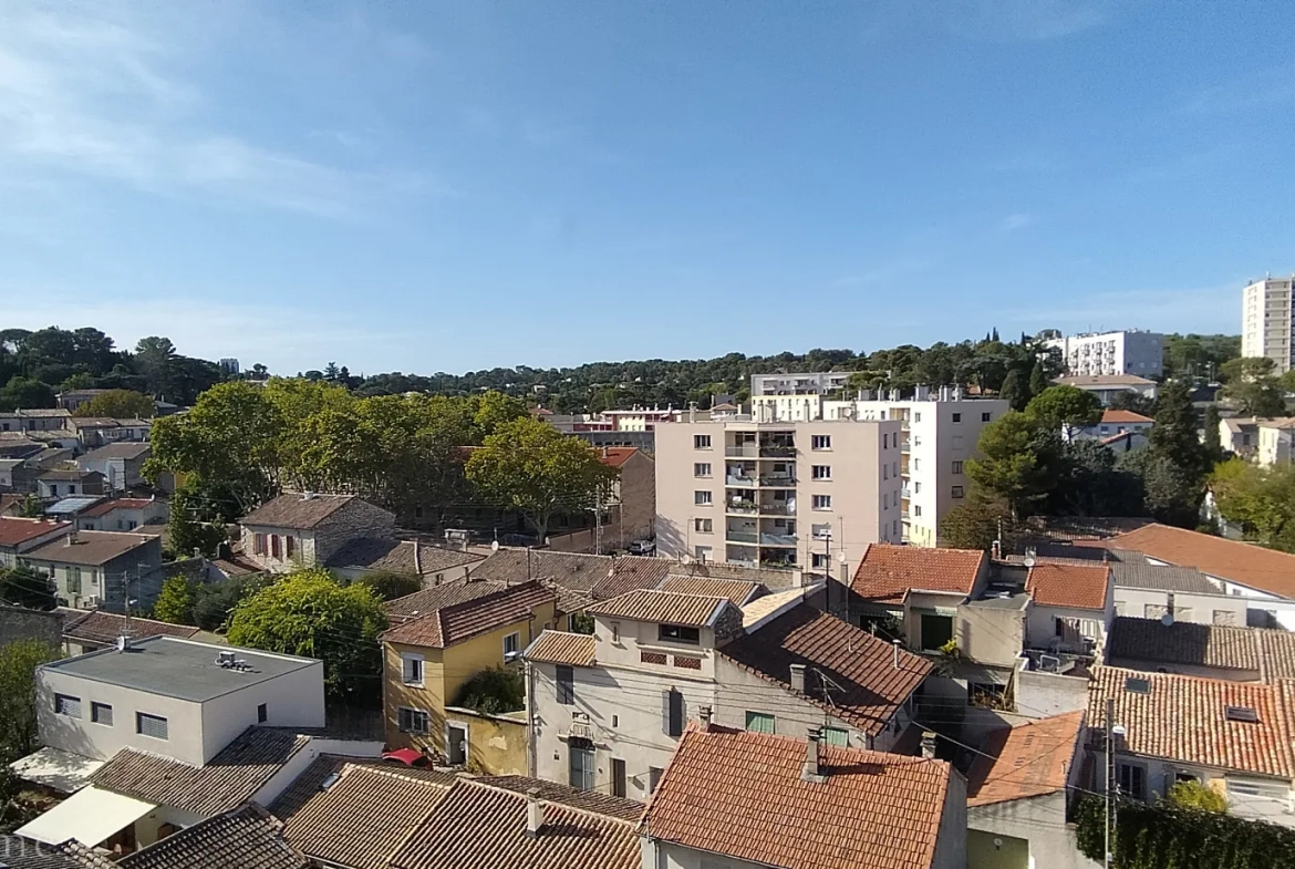 Appartement Quartier Croix de Fer T2/3 en dernier étage avec ascenseur 