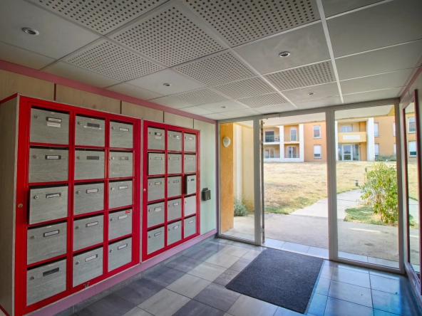 Appartement T2 déjà loué avec terrasse et parking à Carcassonne 