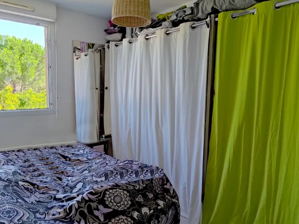 Appartement T2 déjà loué avec terrasse et parking à Carcassonne 