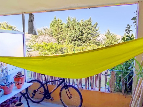 Appartement T2 déjà loué avec terrasse et parking à Carcassonne 