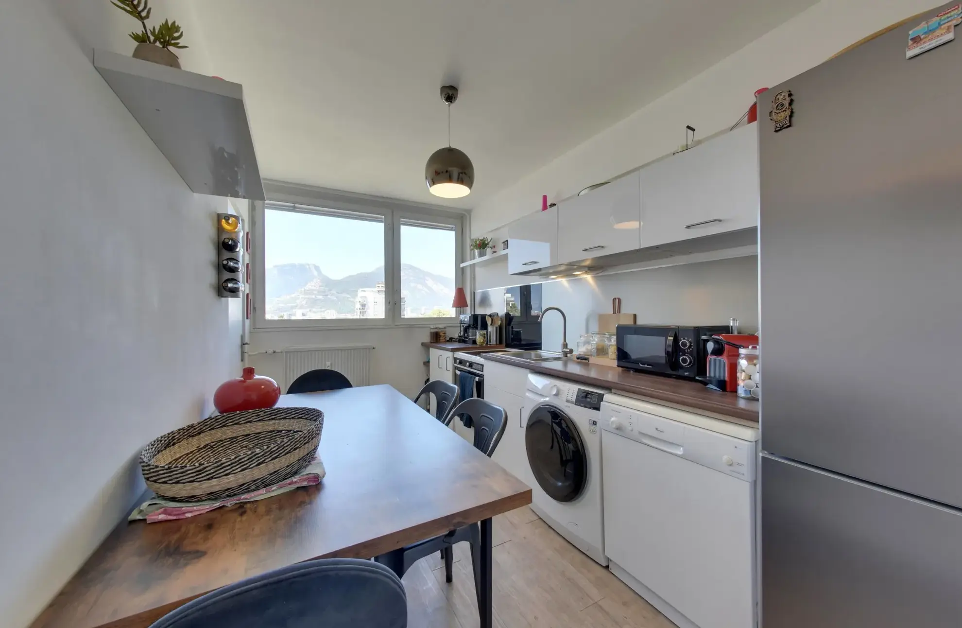 Appartement T3 lumineux avec vue dégagée - Grenoble 