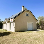 Maison 5 pièces avec garage sur joli terrain arboré