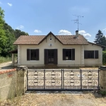 Maison de plain-pied avec piscine, jardin et garage à Ste livrade sur lot