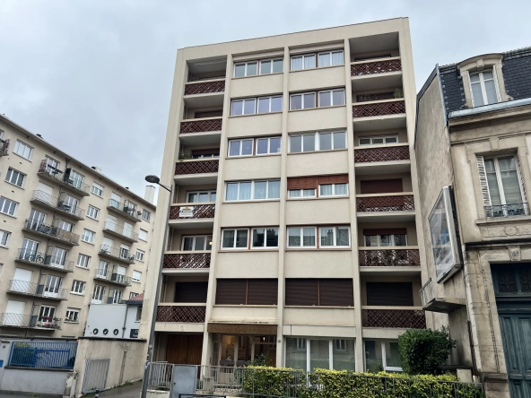 Appartement 3 pièces avec 2 balcons à Nancy - Parc Sainte Marie