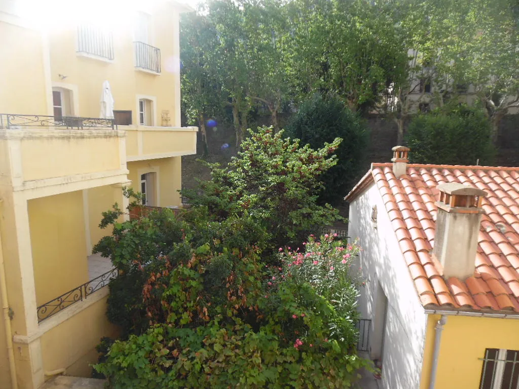 Appartement T3 en triplex + T2 indépendant - AMELIE LES BAINS 