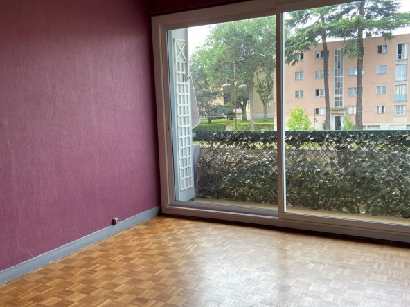 Appartement F4 à Chatenay-Malabry avec vue dégagée 