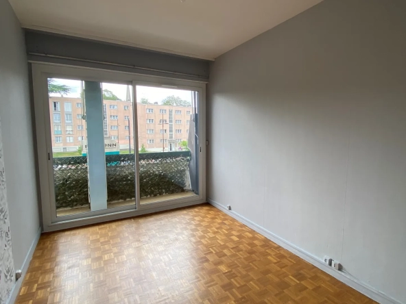 Appartement F4 à Chatenay-Malabry avec vue dégagée 