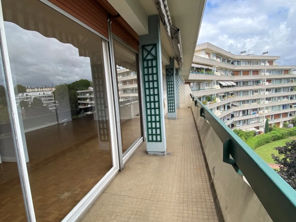 Appartement F4 à Chatenay-Malabry avec vue dégagée 