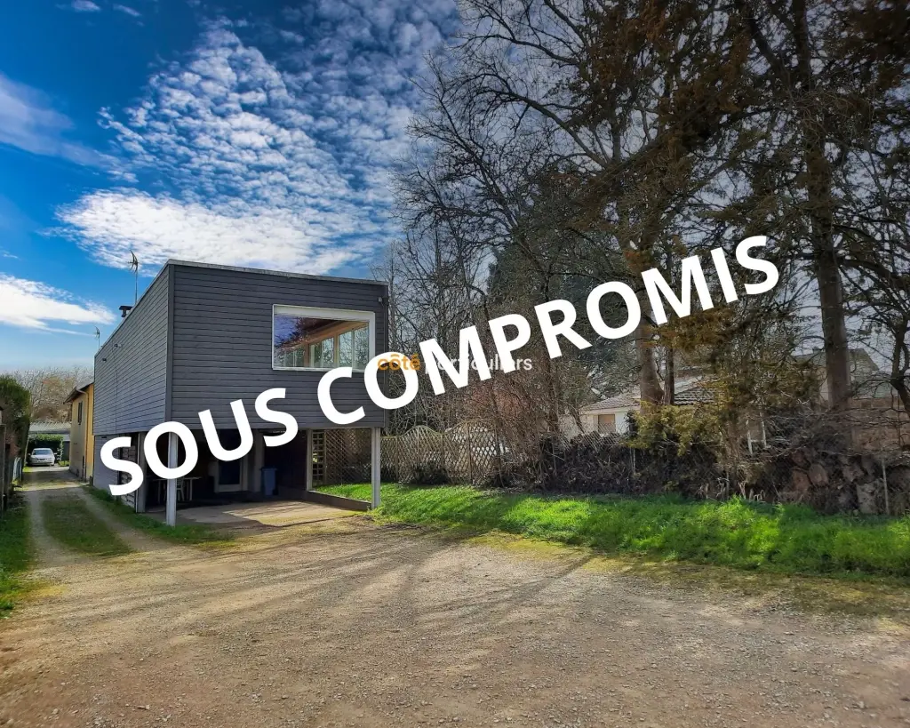 Immeuble avec Studio et Appartement Lumineux à Dole