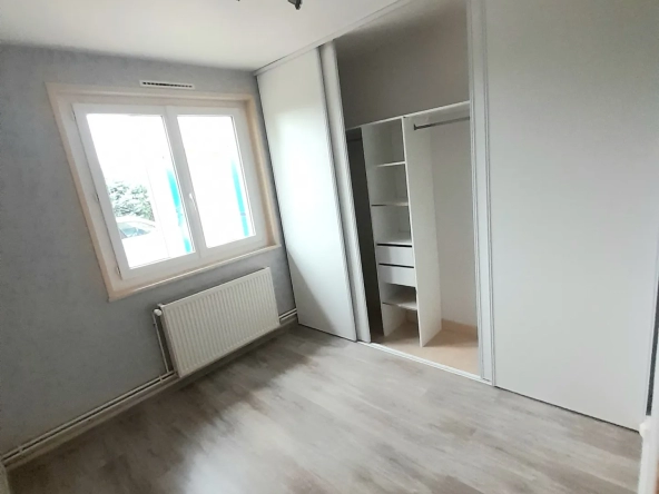 Villa 115m2 - 4 chambres - Garage 40m2 - Terrain 1407m2 à Beaurepaire 