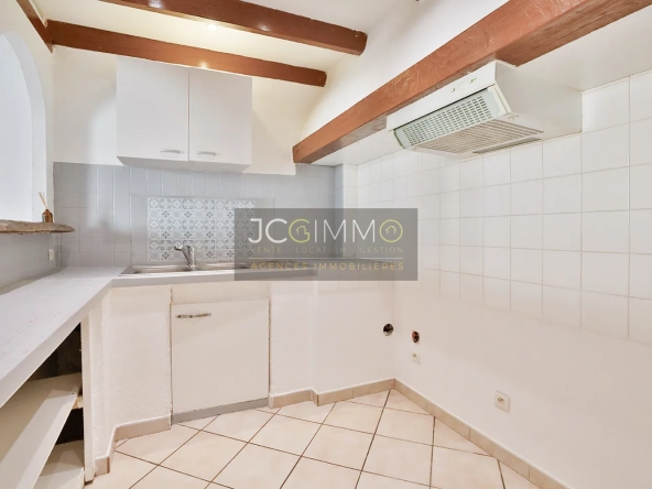 Appartement T1 31m2 à Sollies Pont centre 