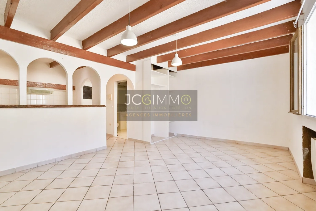 Appartement T1 31m2 à Sollies Pont centre