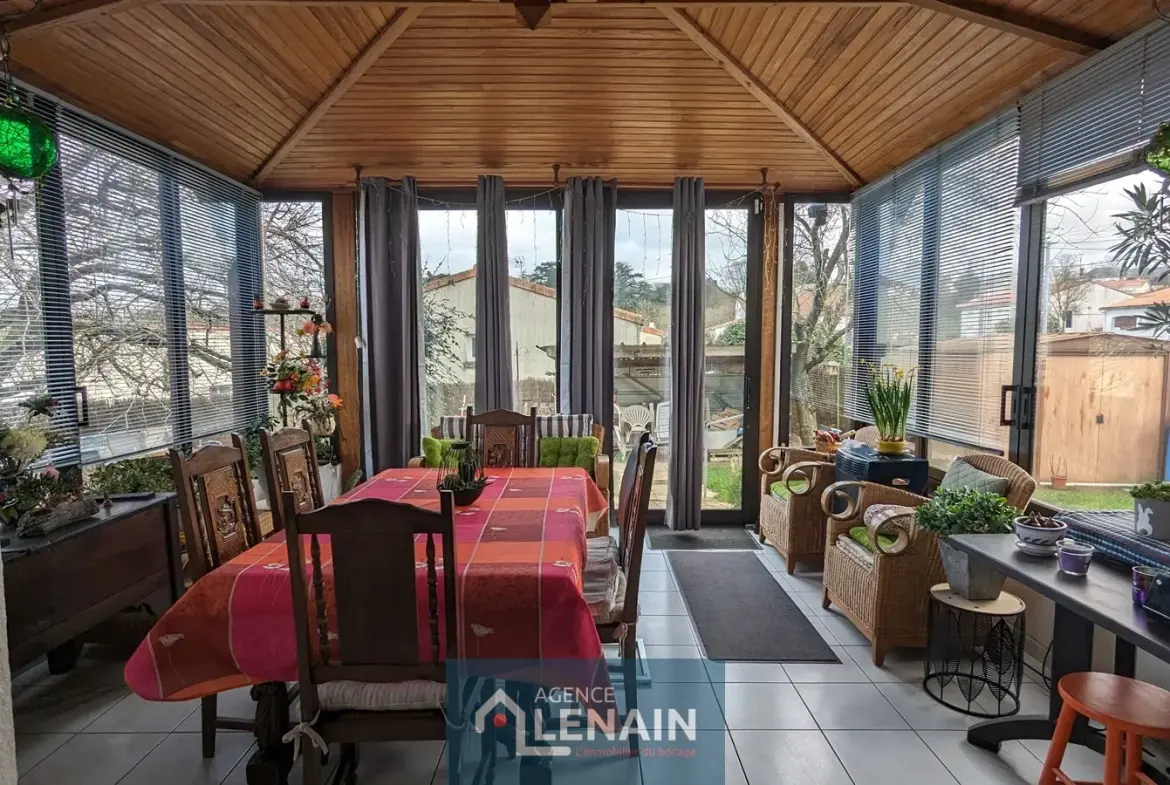 Belle maison lumineuse de 3 chambres avec vue sur la campagne - La Gaubretière 