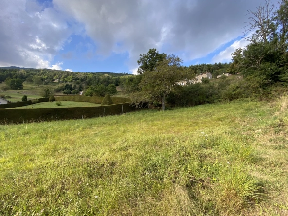 Magnifique terrain 1752 m2 proche du village de Vanosc à 10 minutes de Annonay