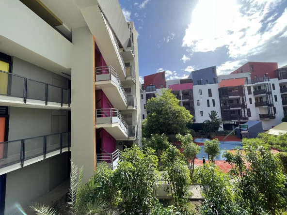 Appartement T2 à Saint-Pierre en centre-ville