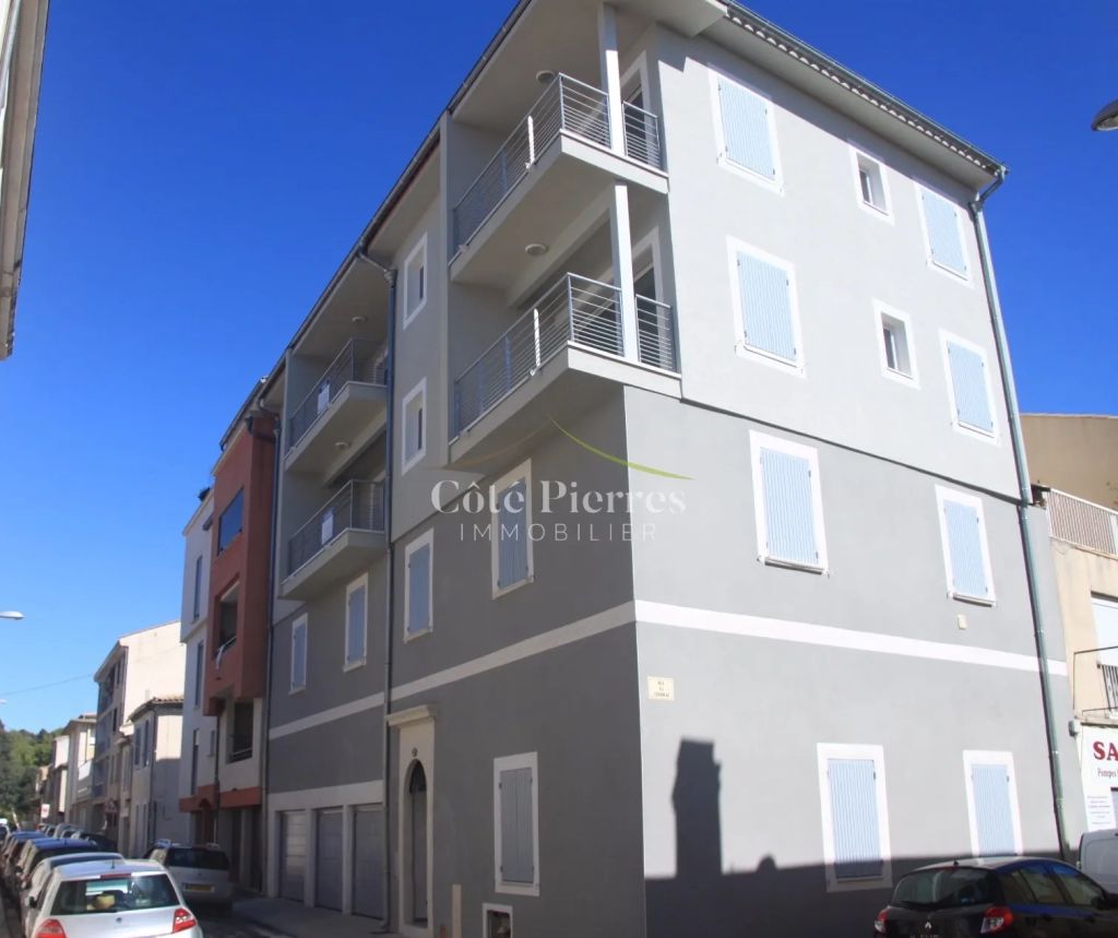Appartement à Nîmes Jean Jaurès, proche Fontaine - P3