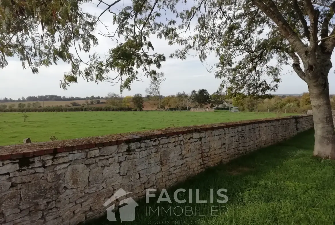 Fermette rénovée type F5 avec garage. Bien planquée dans la campagne! 