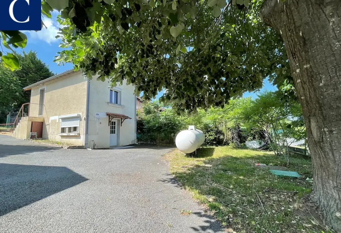 A saisir maison 54 m2 sur terrain 228 m2 à Montrem 