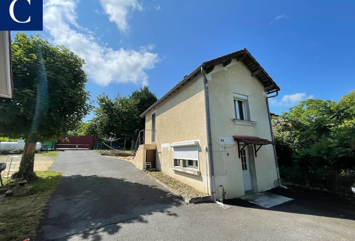A saisir maison 54 m2 sur terrain 228 m2 à Montrem 