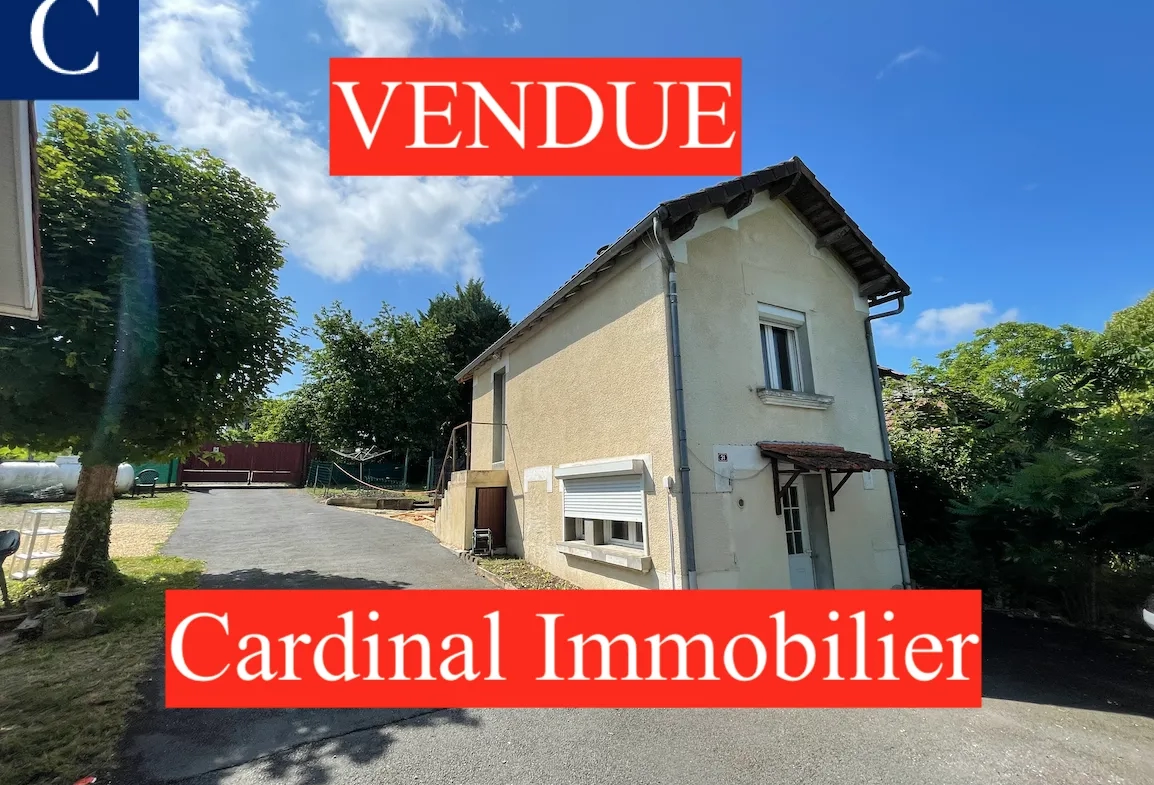 A saisir maison 54 m2 sur terrain 228 m2 à Montrem 