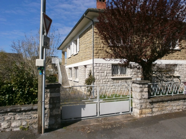 Magnifique Maison Individuelle avec garage et jardin 