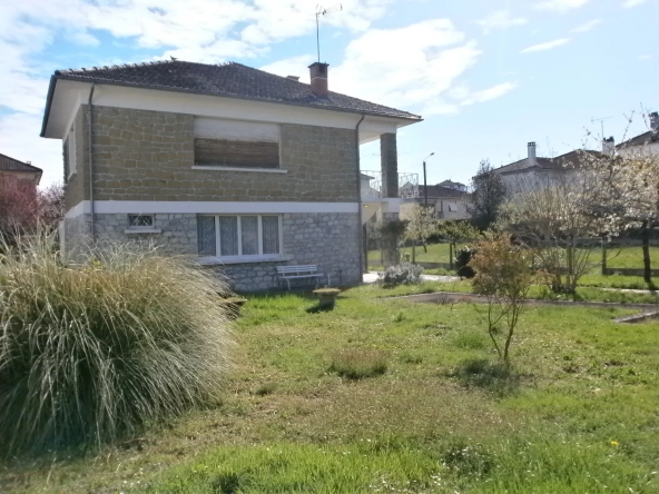 Magnifique Maison Individuelle avec garage et jardin 