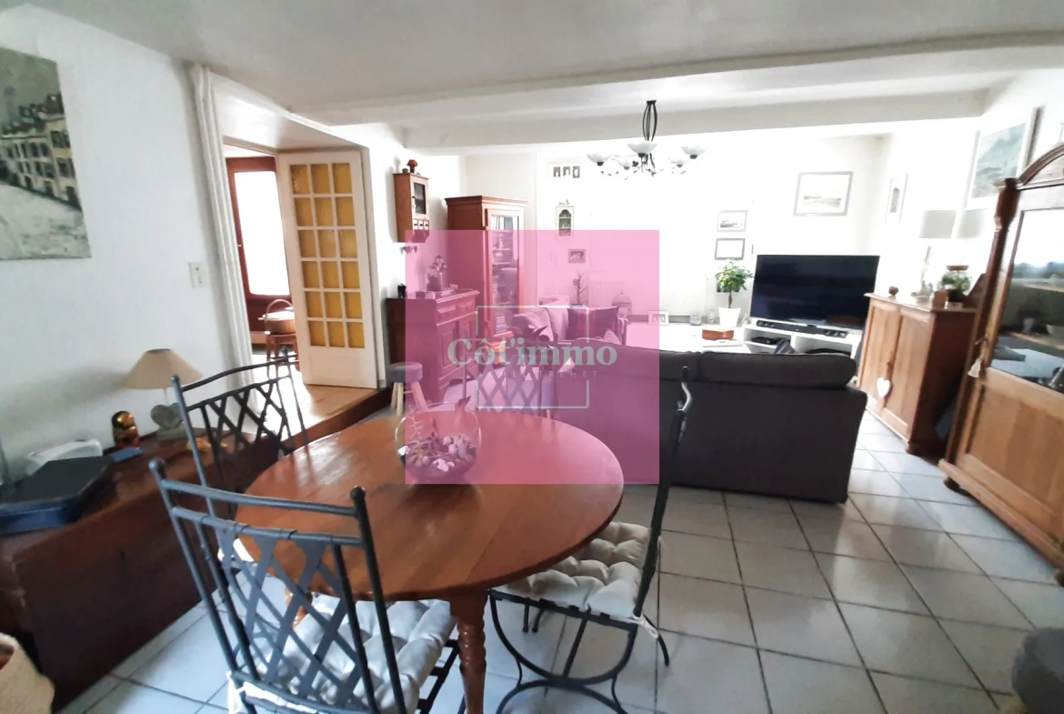 Grande maison de 156m2 en bon état à Bréhal 