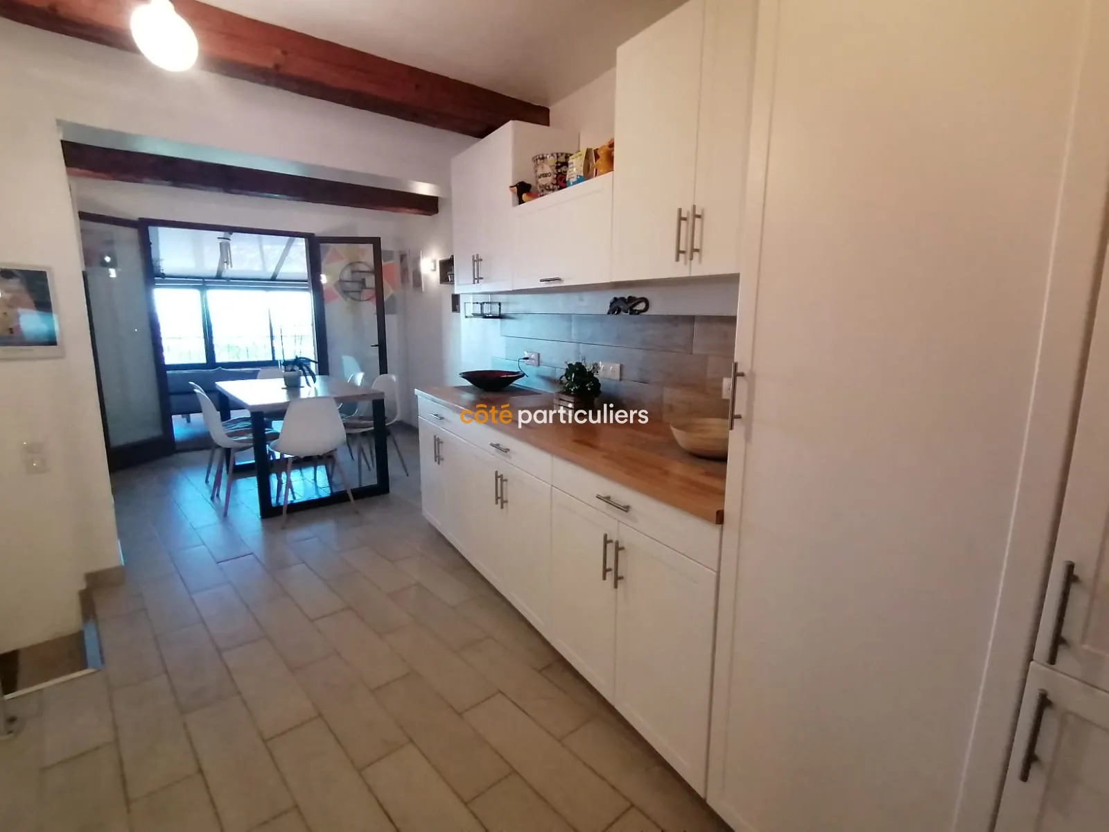 Maison de village à Callas avec vue mer 
