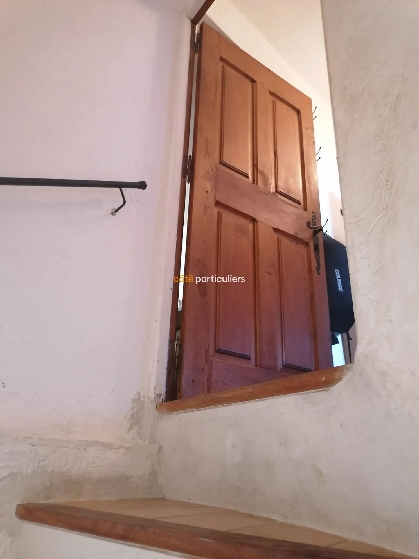 Maison de village à Callas avec vue mer 