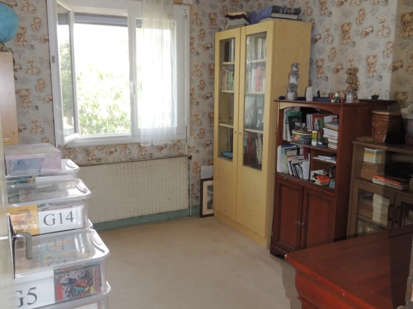 Houdan 10 mn / Charmante maison proche N12 et gare / 4 chambres 