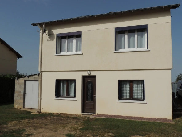 Houdan 10 mn / Charmante maison proche N12 et gare / 4 chambres 