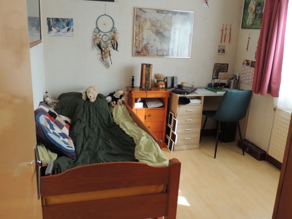Houdan 10 mn / Charmante maison proche N12 et gare / 4 chambres 