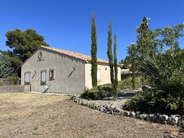 Magnifique villa T4 avec piscine sur grand terrain arboré à Montbrun des corbieres