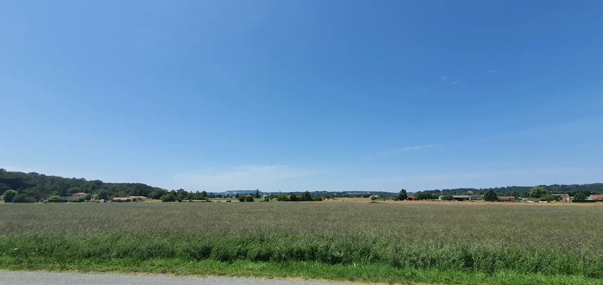 Charmante villa à Montayral avec jardin paysagé et garage attenant 