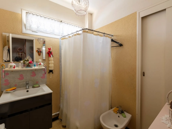 Appartement T3 avec cave à Ollioules 