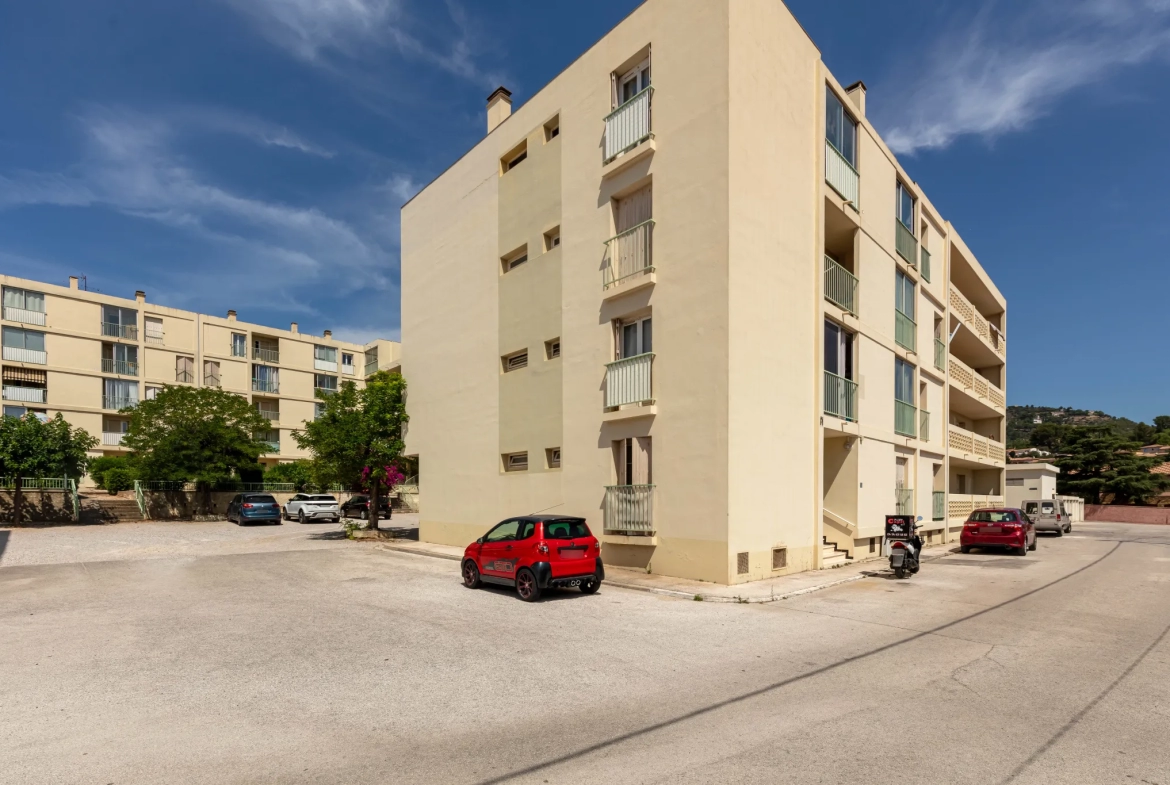 Appartement T3 avec cave à Ollioules 