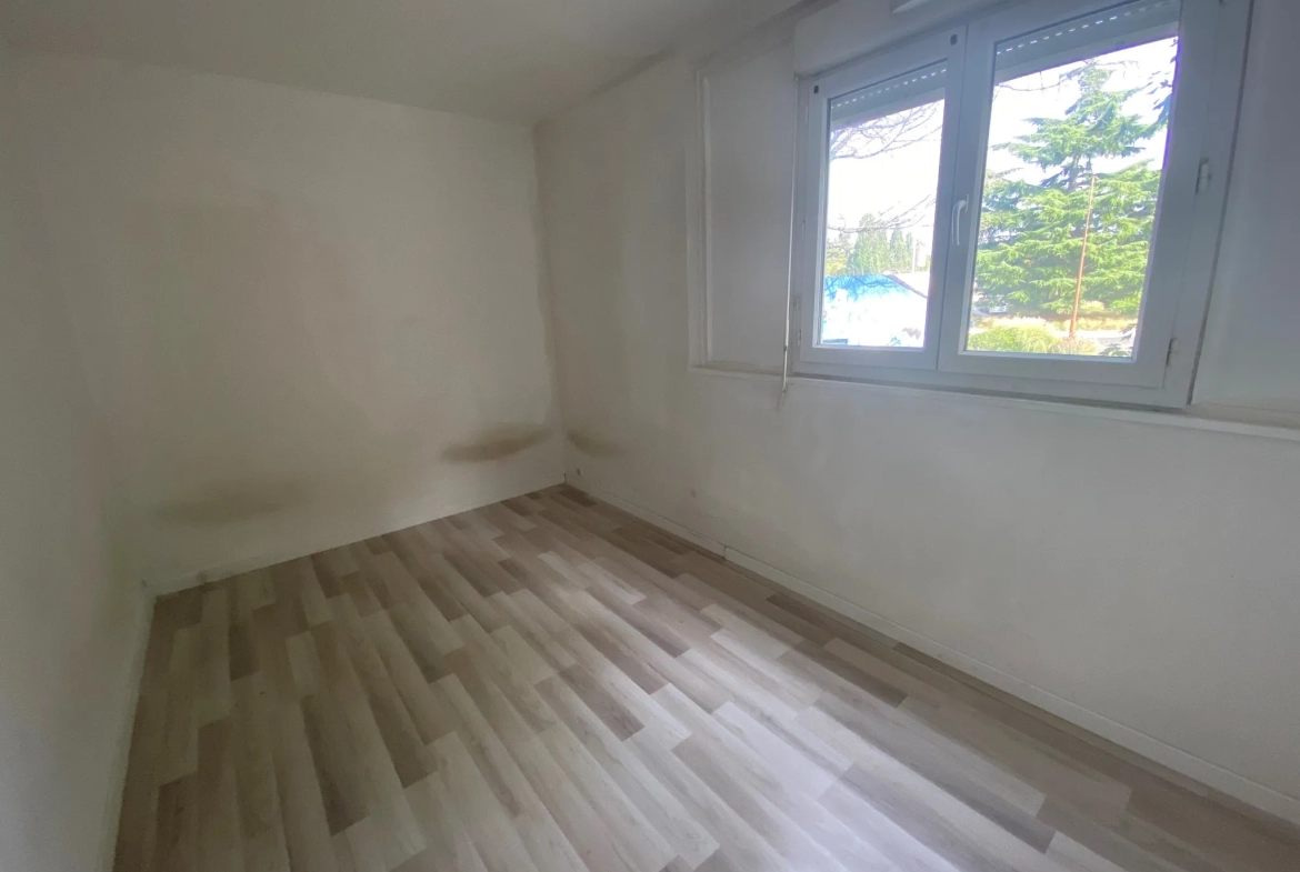 Appartement 5 pièces à Sainte Geneviève des Bois 