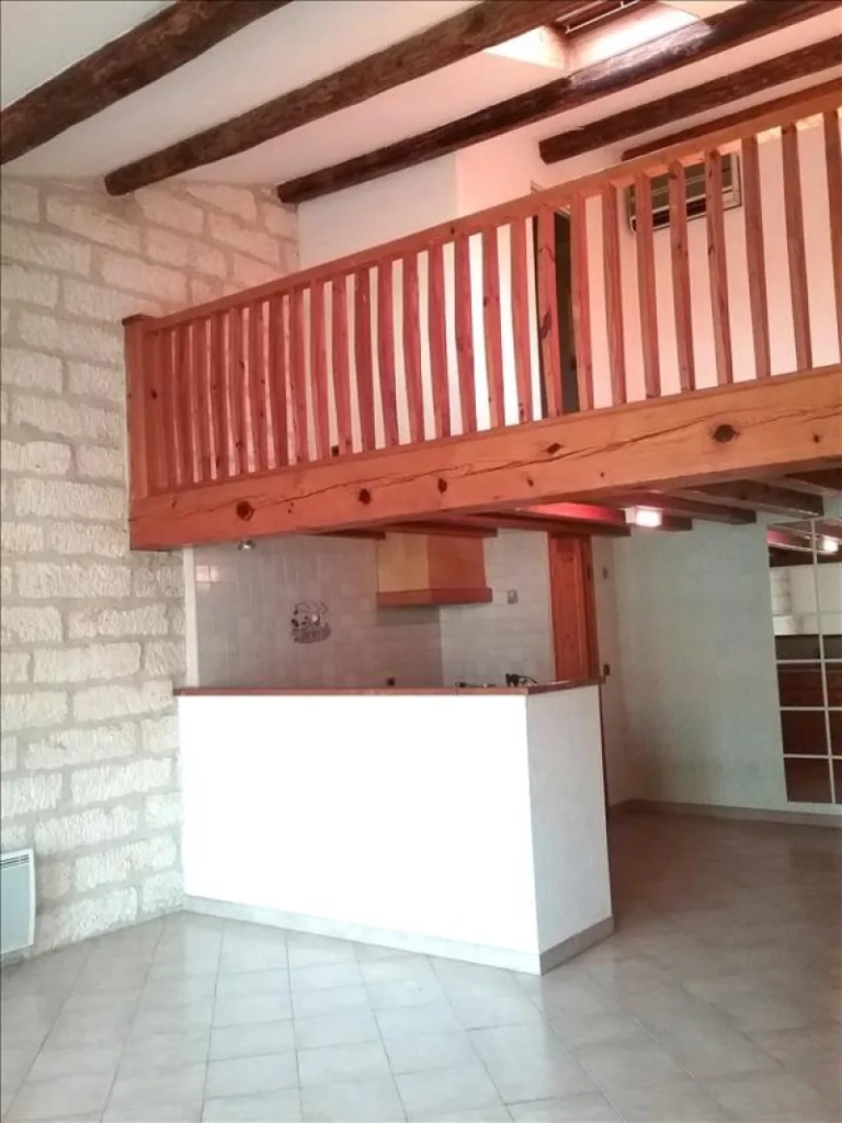 Maison de ville T2 mezzanine à Marsillargues