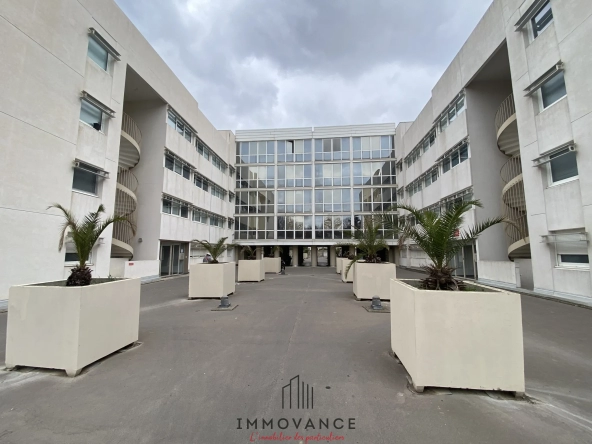 Studio de 18m2 avec place de parking privée sécurisée en sous-sol à Montpellier