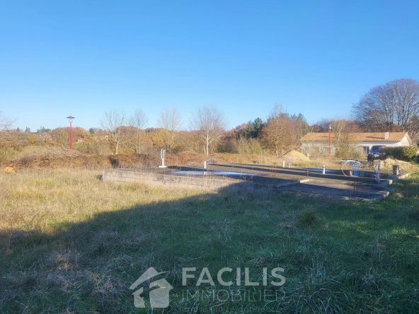 Terrain à bâtir à Mainzac, à 30 minutes d'Angoulême 