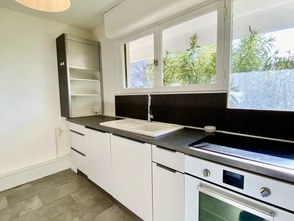 EXCLUSIVITE - Montpellier 4 Seigneurs - T2 48m2 - Stationnement privatif 