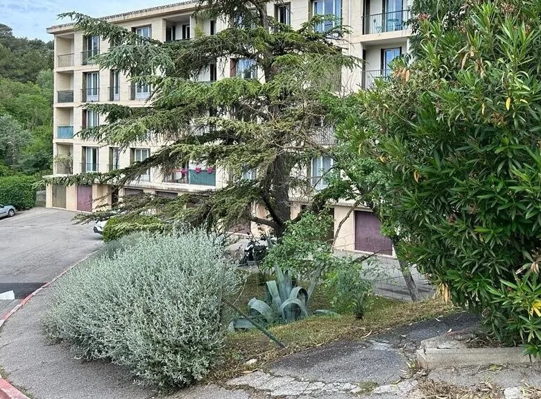 Appartement à vendre à Aix en Provence 13090 - Résidence fermée 