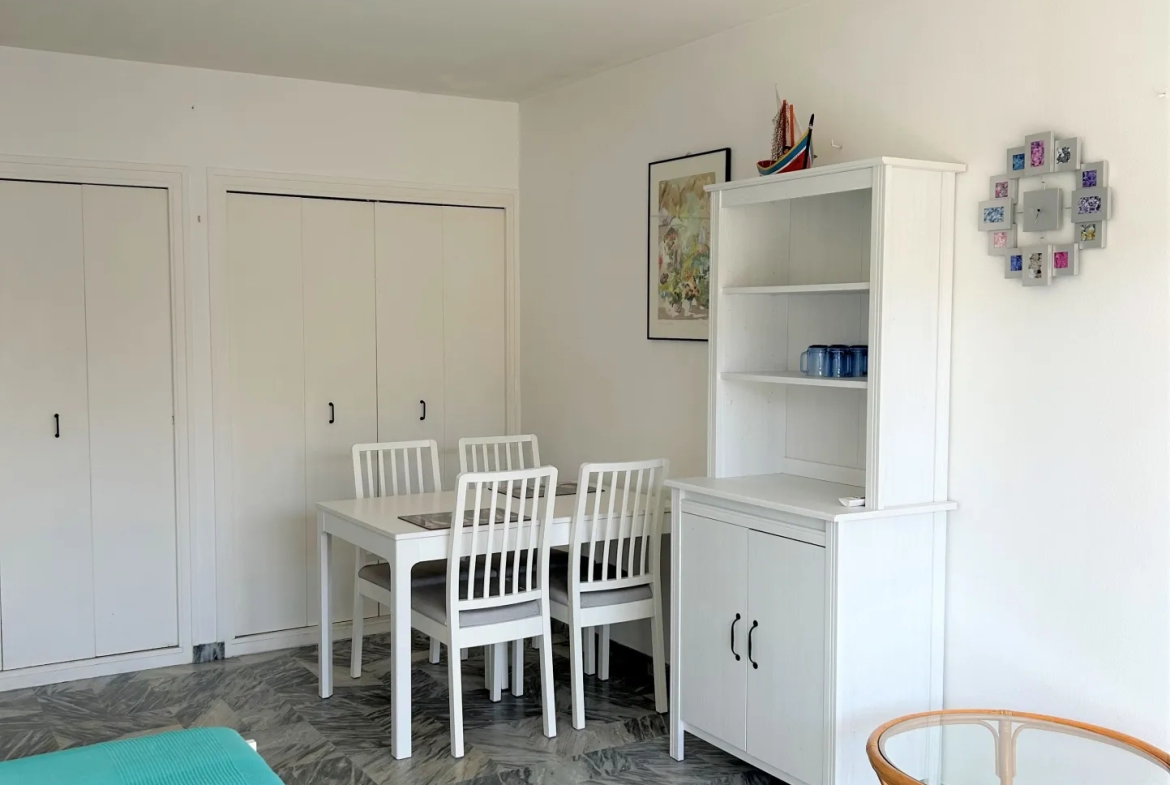 Appartement T2 avec vue latérale mer 