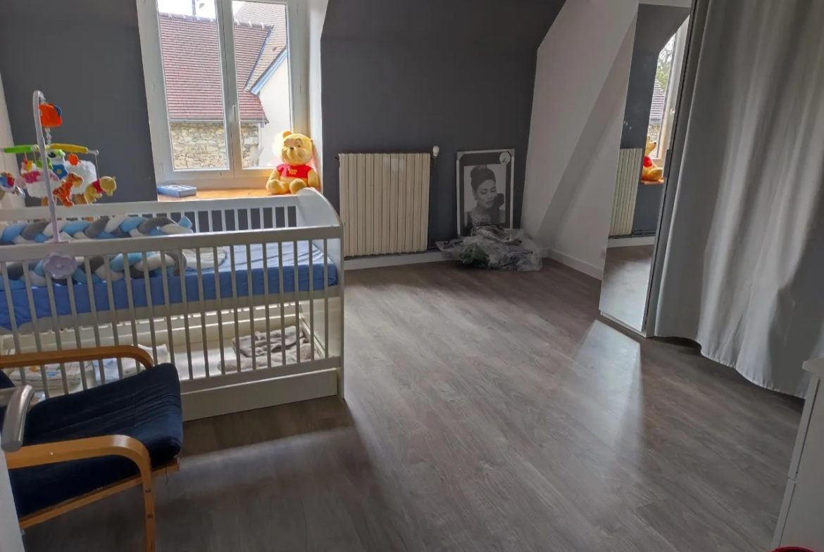 Belle longère avec 4 chambres à Auneau (28700) 