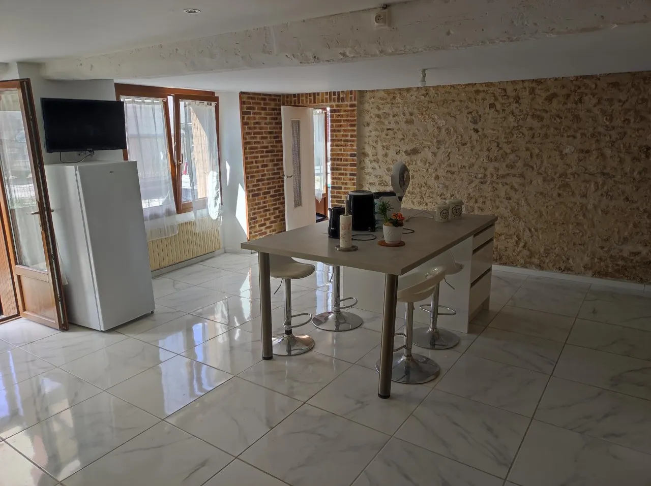 Belle longère avec 4 chambres à Auneau (28700) 