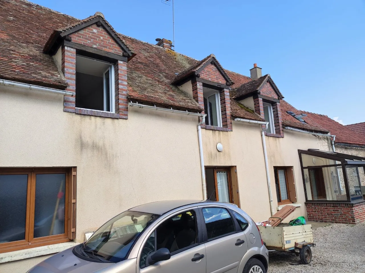 Belle longère avec 4 chambres à Auneau (28700) 