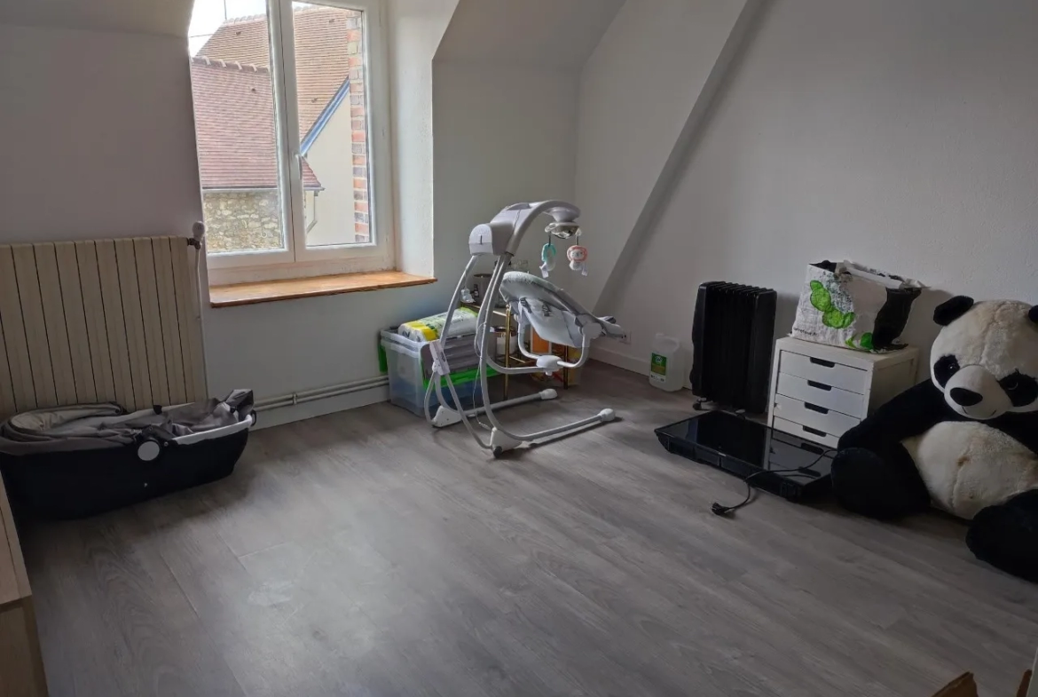 Belle longère avec 4 chambres à Auneau (28700) 