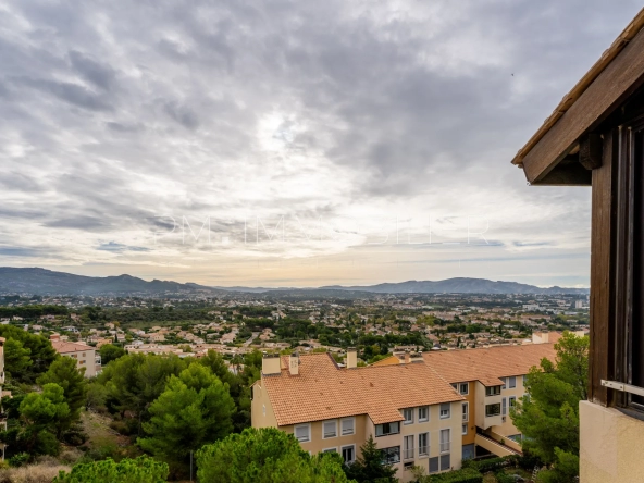 Appartement avec vue panoramique à Marseille 13013 