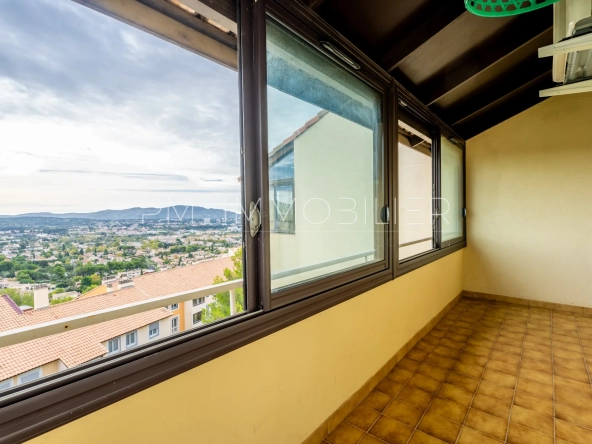 Appartement avec vue panoramique à Marseille 13013 
