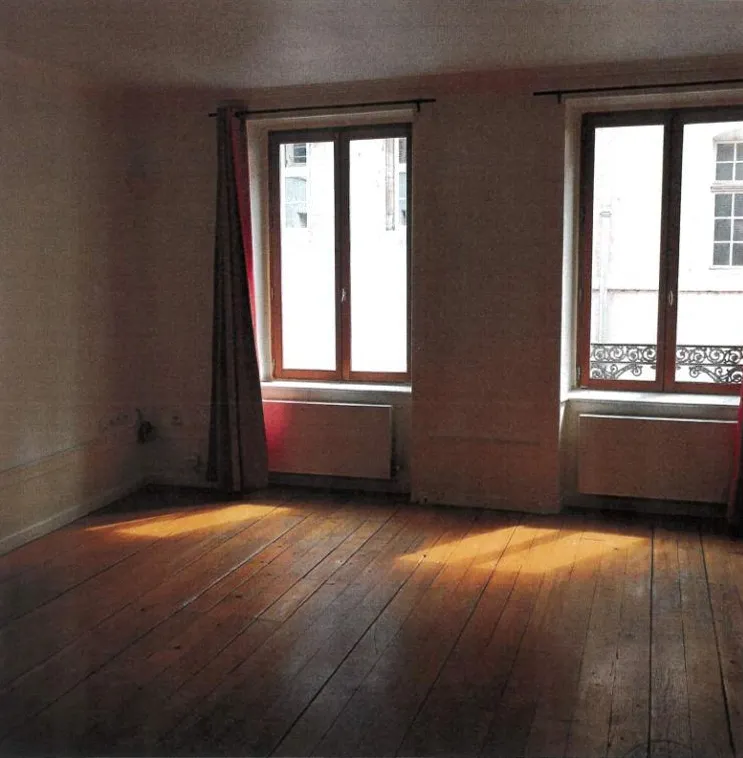Appartement T2 à Montbéliard avec Cuisine, Séjour et Chambre 